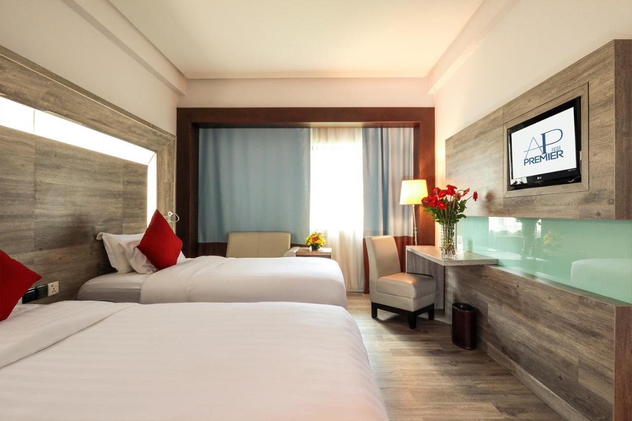 แทรเวลลอดจ์ บาตัม Hotel นาโกยา ภายนอก รูปภาพ