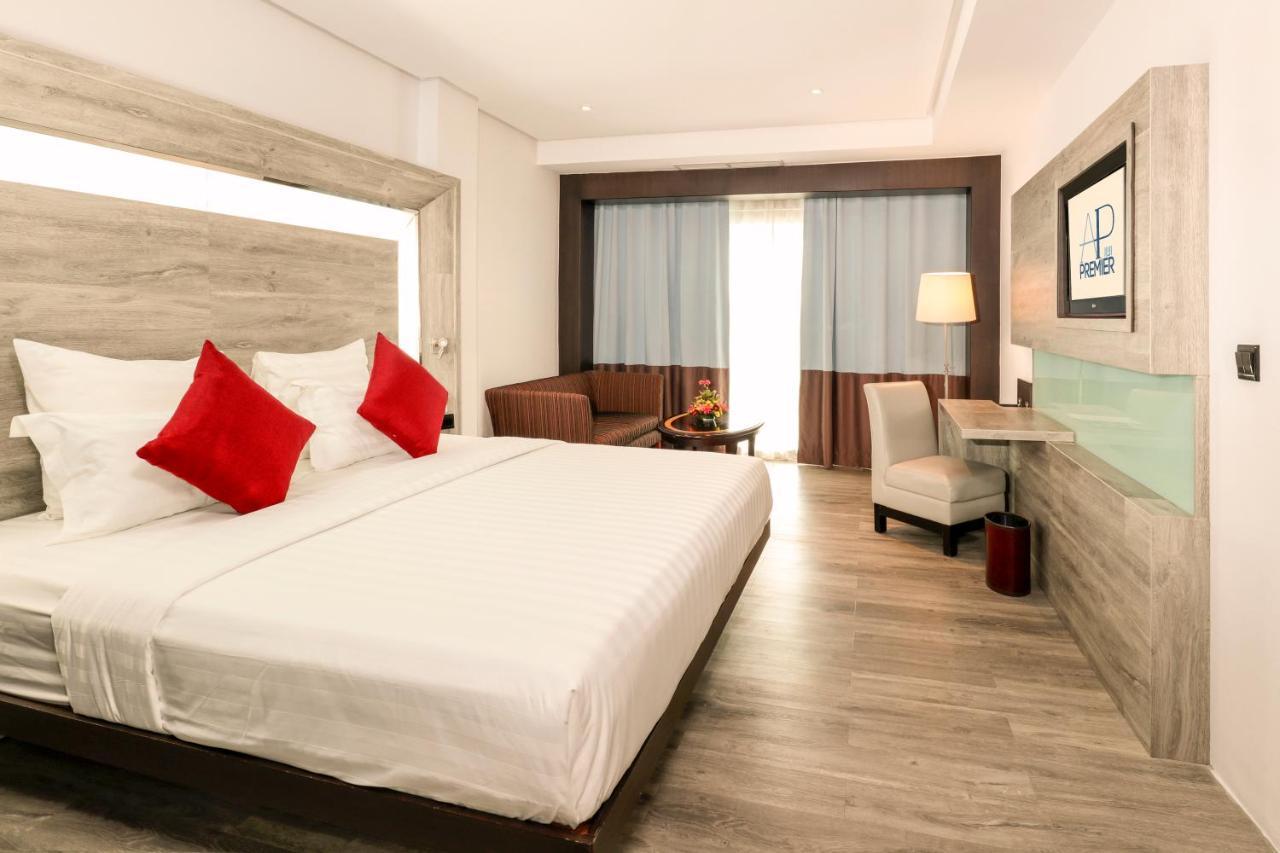 แทรเวลลอดจ์ บาตัม Hotel นาโกยา ภายนอก รูปภาพ