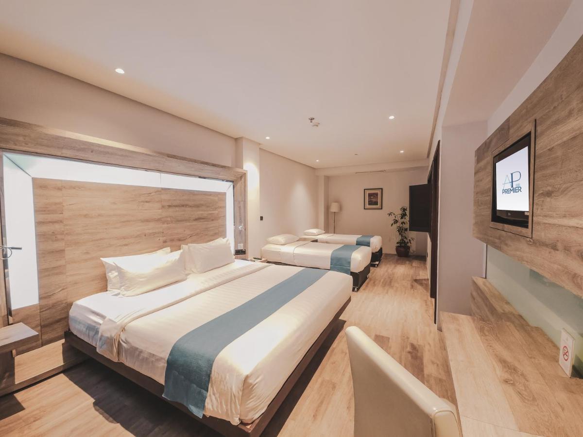 แทรเวลลอดจ์ บาตัม Hotel นาโกยา ภายนอก รูปภาพ