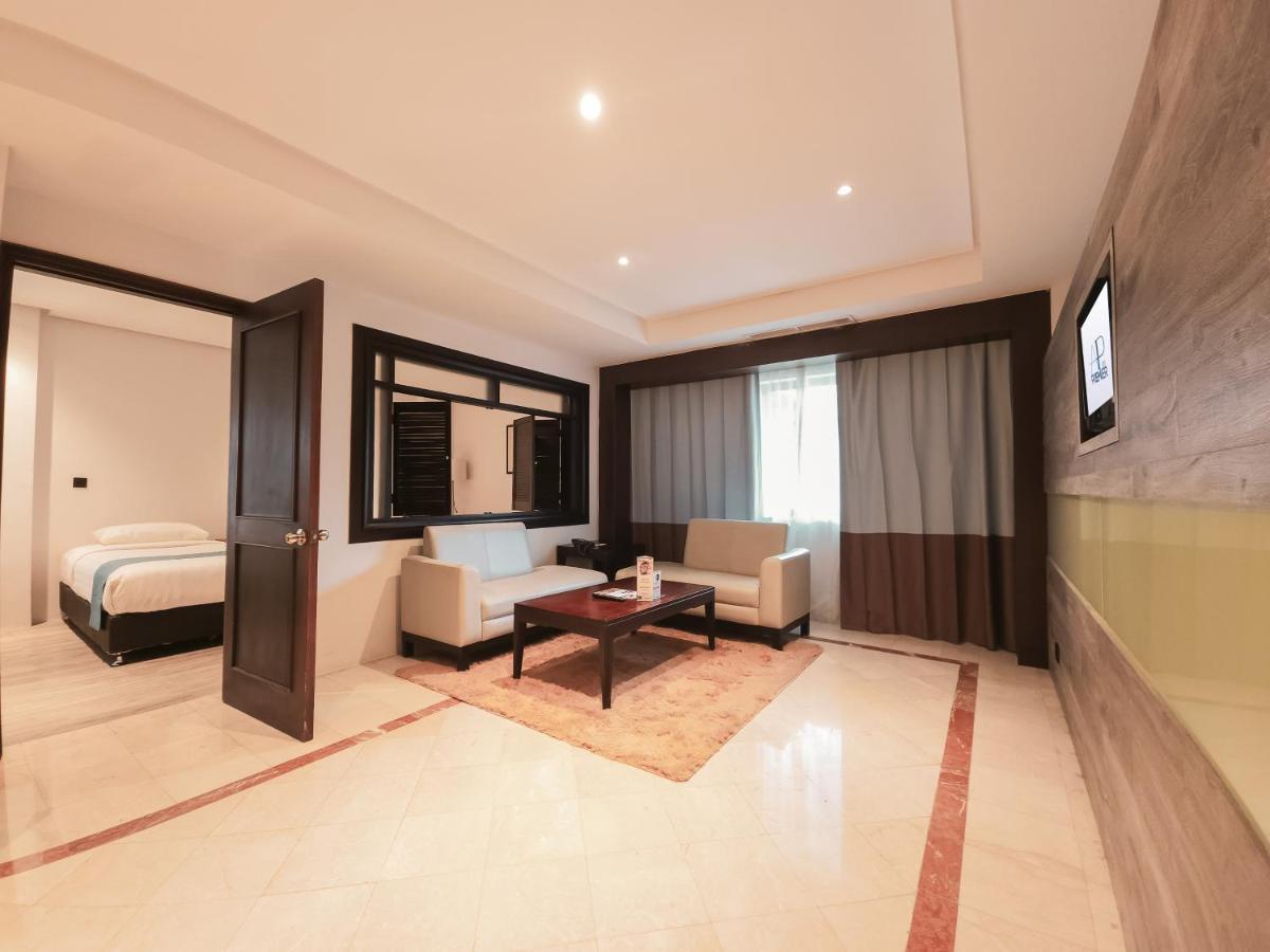 แทรเวลลอดจ์ บาตัม Hotel นาโกยา ภายนอก รูปภาพ
