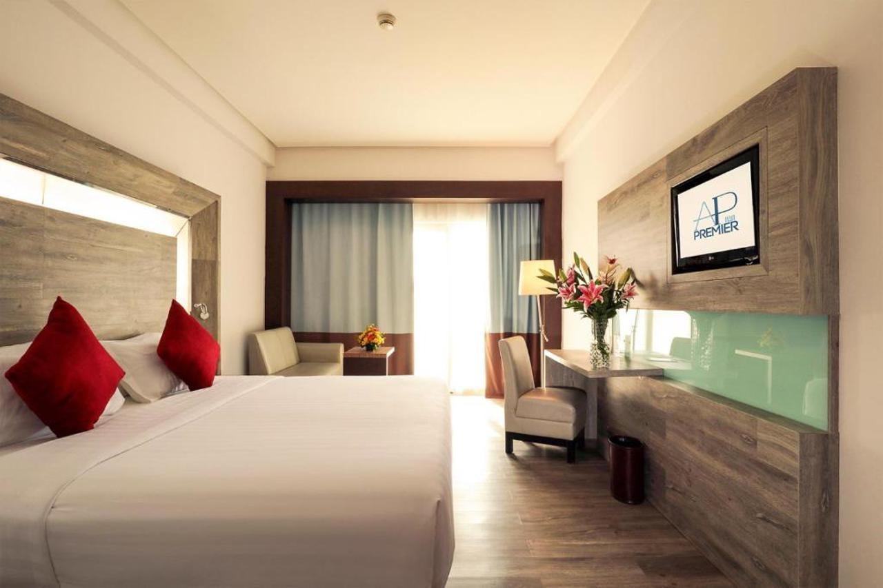 แทรเวลลอดจ์ บาตัม Hotel นาโกยา ภายนอก รูปภาพ